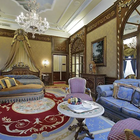 Hotel Grand Des Iles Borromees & 5*