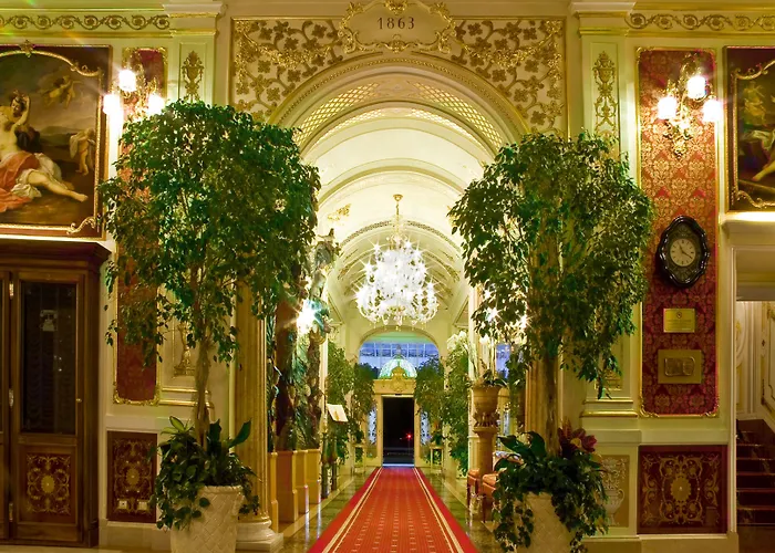 Hotel Grand Des Iles Borromees & 5*